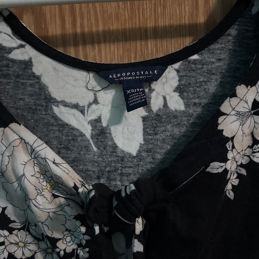 Aeropostale Black and White Floral Top